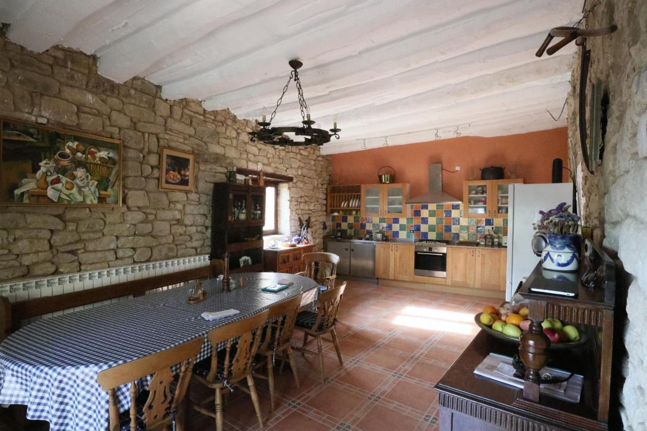 Bed and Breakfast Casa Amparo San Martín de Unx Zewnętrze zdjęcie