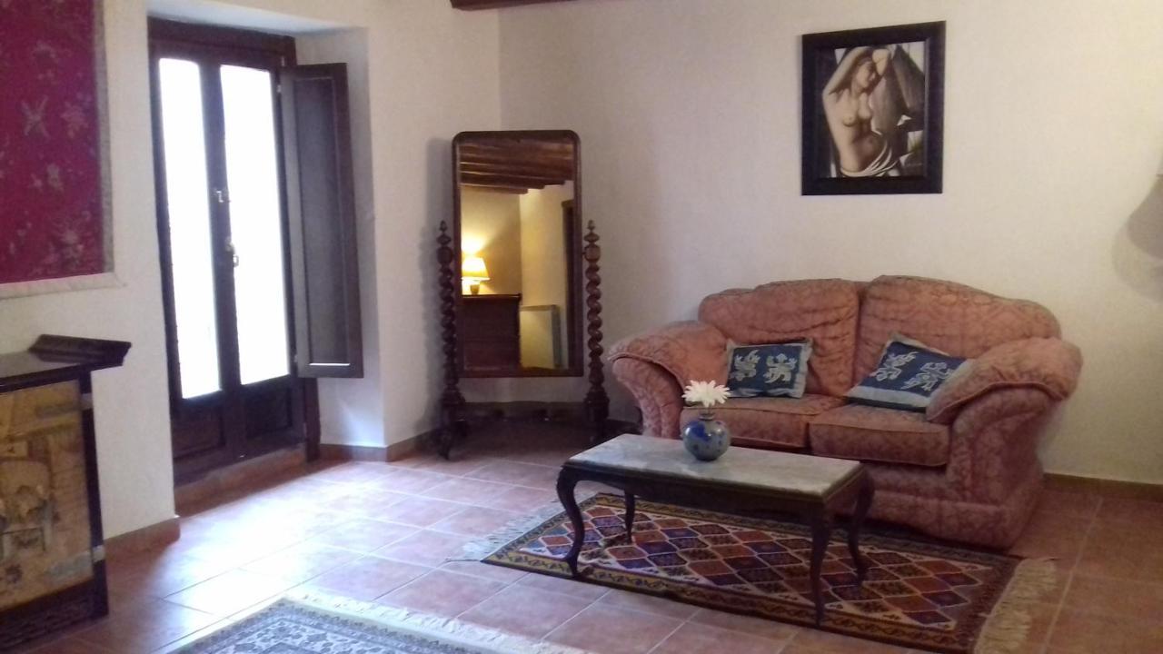 Bed and Breakfast Casa Amparo San Martín de Unx Zewnętrze zdjęcie