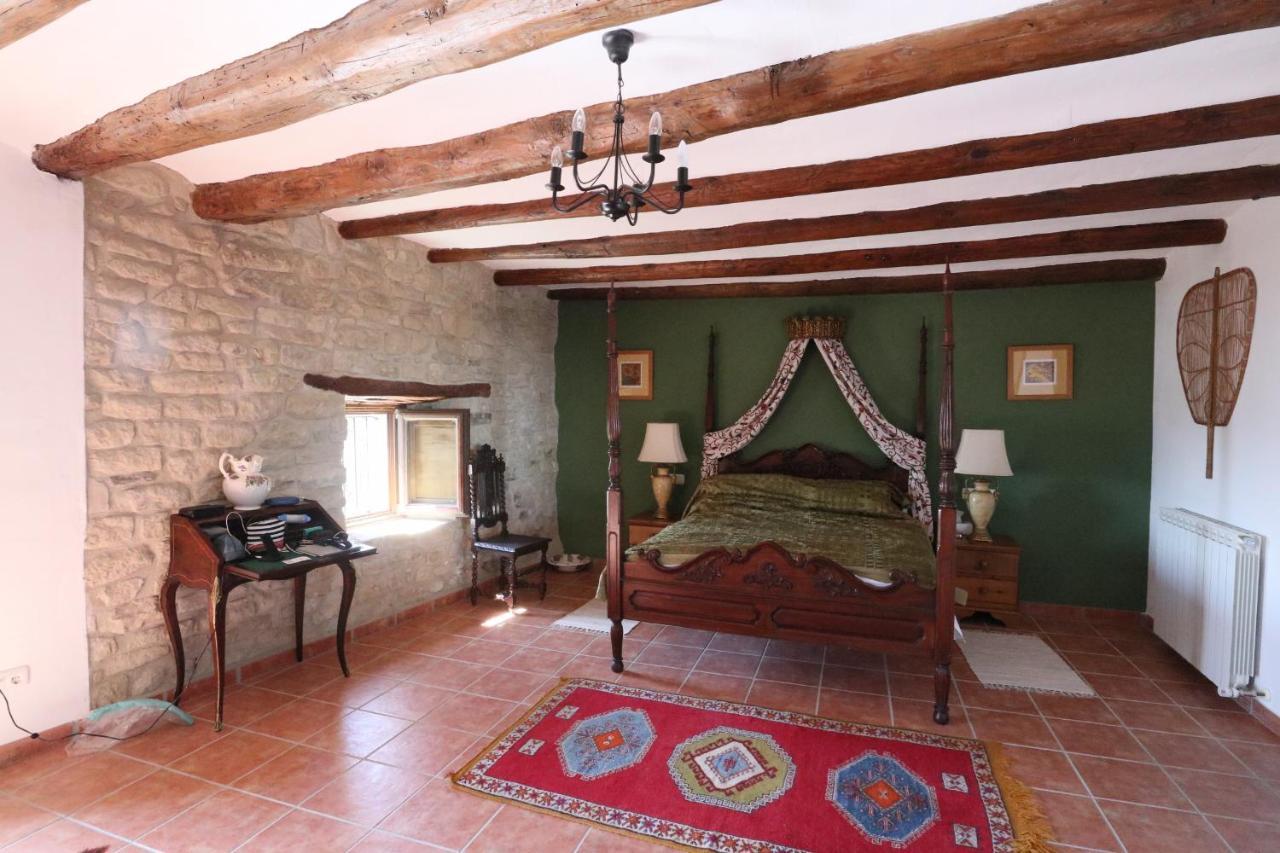 Bed and Breakfast Casa Amparo San Martín de Unx Zewnętrze zdjęcie
